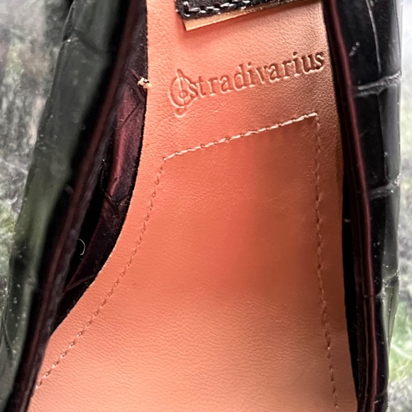 LAST CHANCE Pointy toe crocodile embossed block heel slingback - Picture 3 of 5